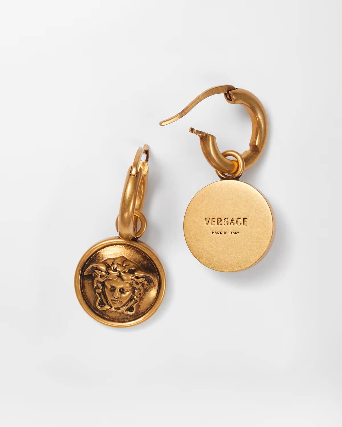 Ювелирные украшения: оценка и скупка в Киеве 5 сережки Versace Medusa